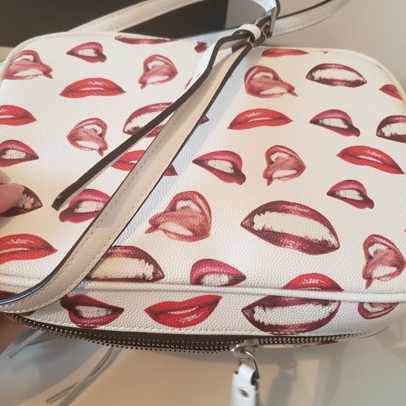 ❌SOLD❌SAINT LAURENT Lou Camera Bag - Picture 9 of 9